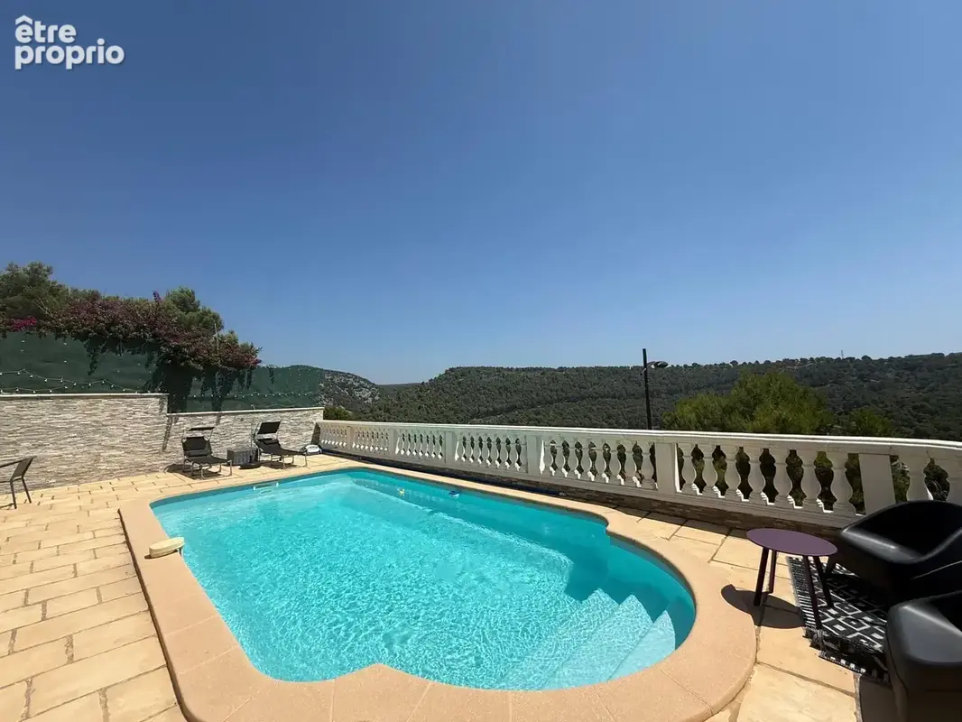 Sur les hauteurs de Carnoux : Villa type 5 avec piscine - photo 14