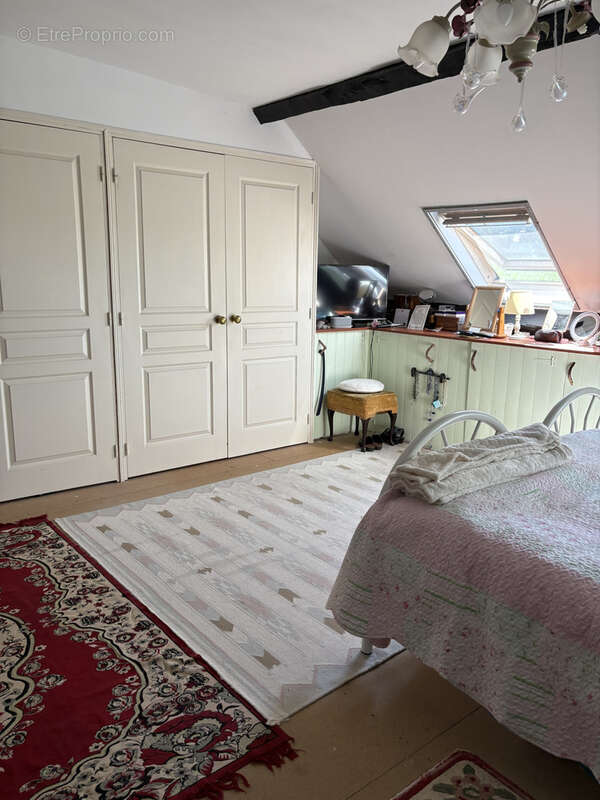 Maison à AMBRIERES-LES-VALLEES