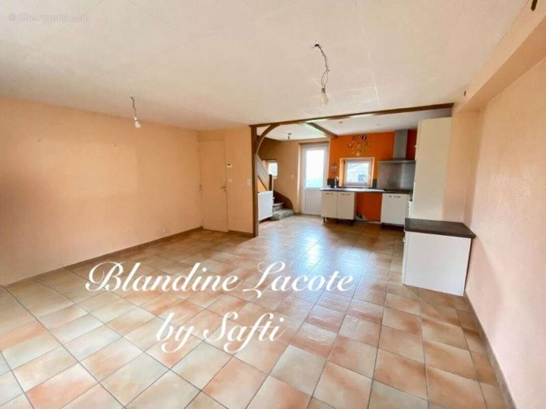 Photo 2 - Maison à SAINT-DIZIER-LEYRENNE