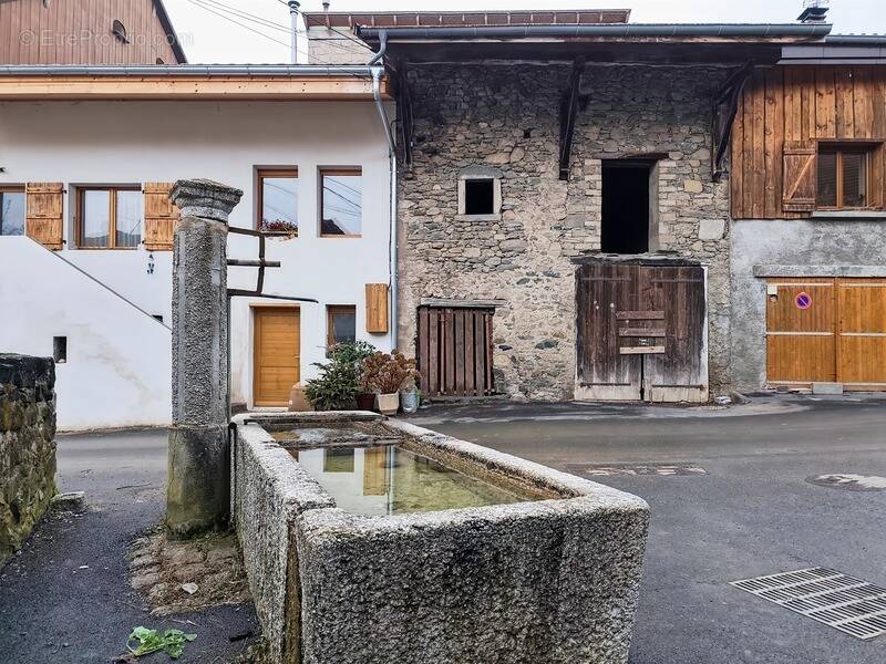 Maison à ALLINGES