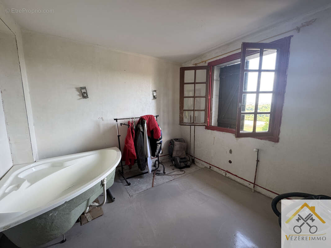 Maison traditionnelle avec vue dominante - photo 9