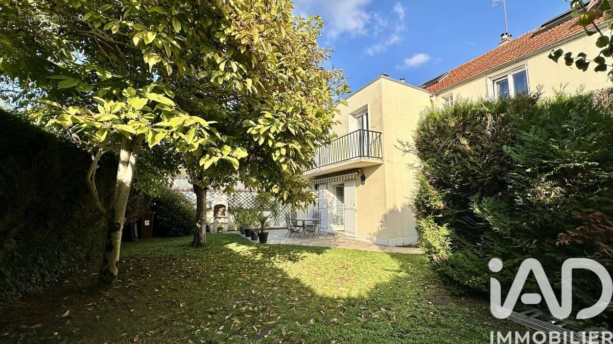 Photo 1 - Maison à CORBEIL-ESSONNES