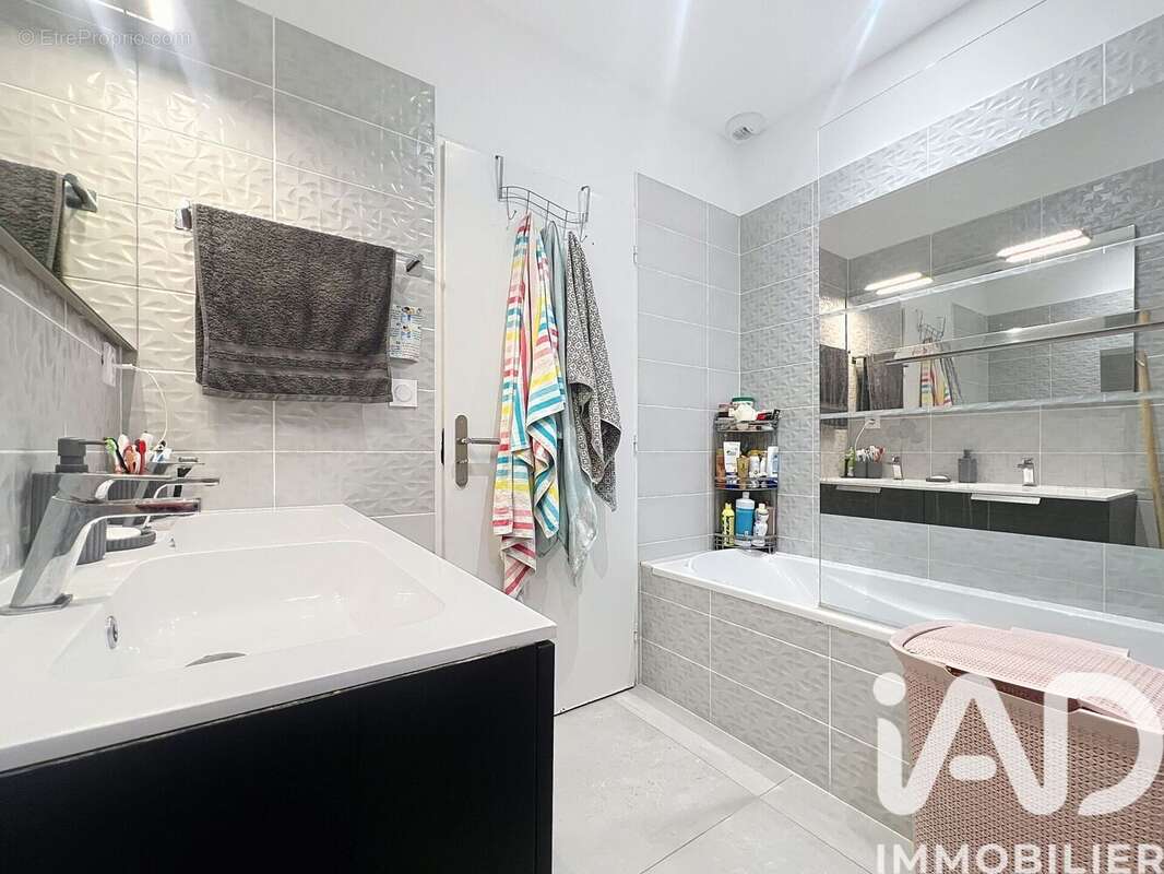 Photo 9 - Maison à CHARRON