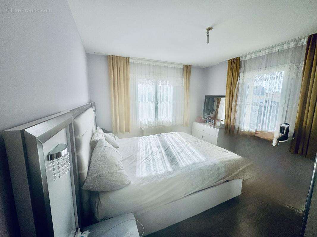 Maison à MORTAGNE-SUR-SEVRE