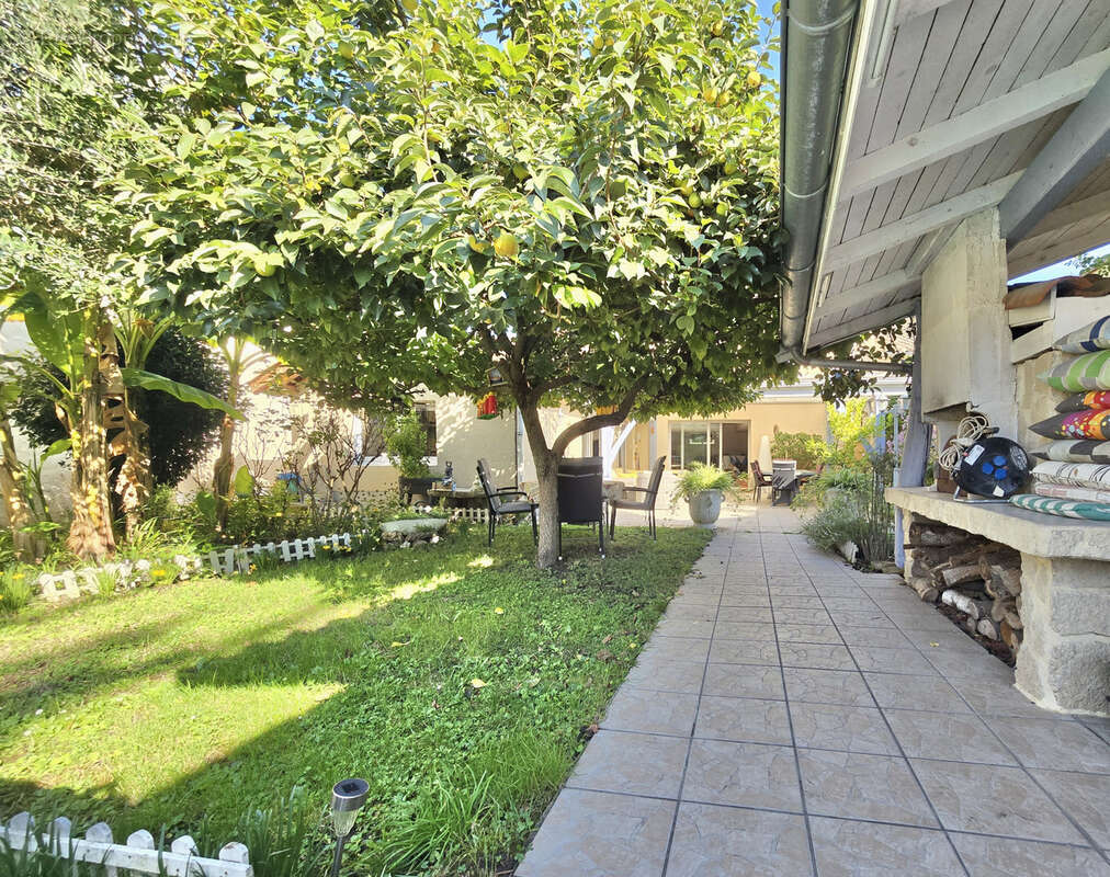 Maison à SAINT-DIDIER-SUR-CHALARONNE