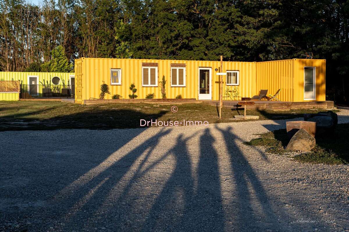 Autre à CHATEAUNEUF-SUR-ISERE