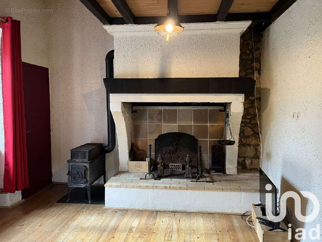 Maison 29 m² à Rioux-Martin  - photo 4