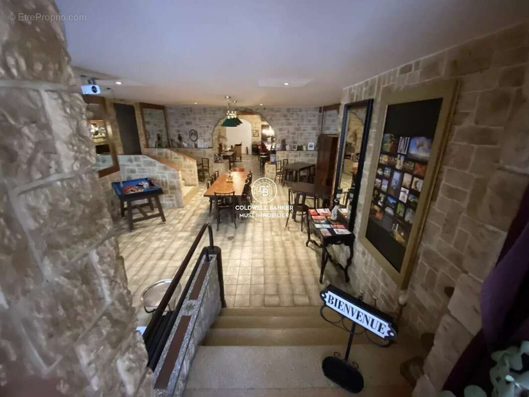 Commerce à TAUTAVEL