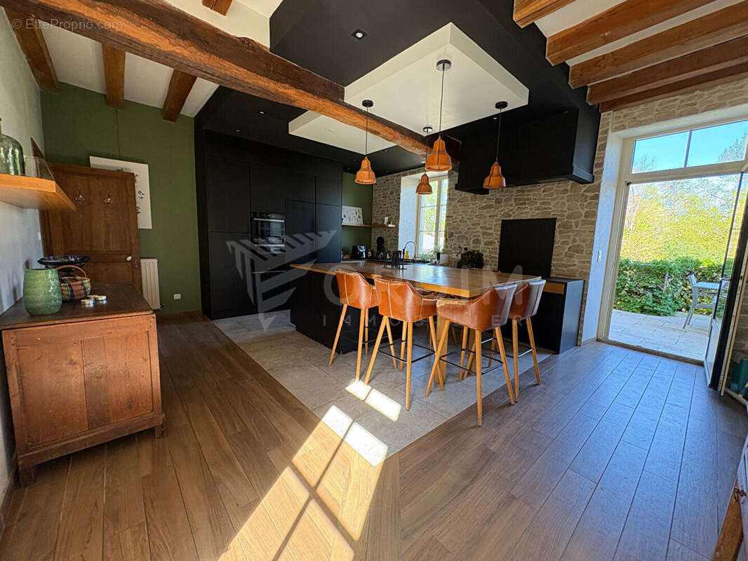 Maison à CHABLIS