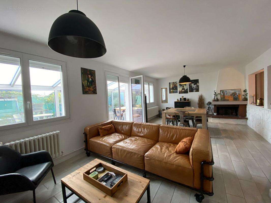 Maison à EQUEURDREVILLE-HAINNEVILLE