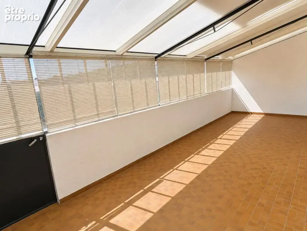 Maison 3 chambres avec garage et jardin - photo 10