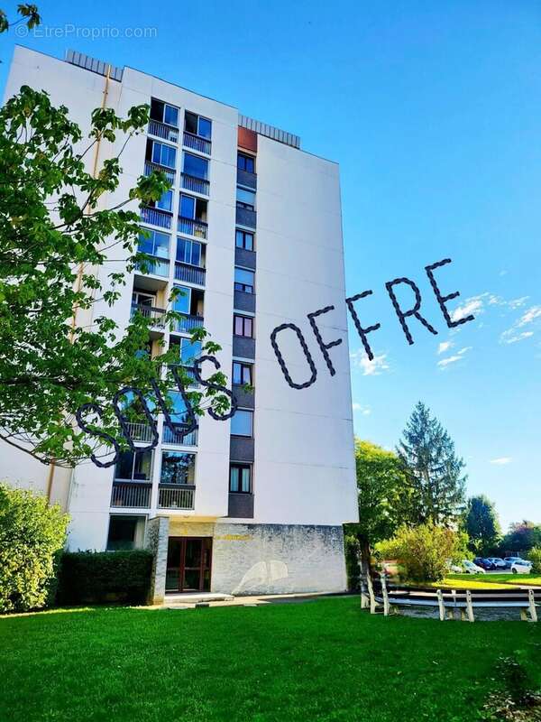 Appartement à SAINT-GENIS-LAVAL