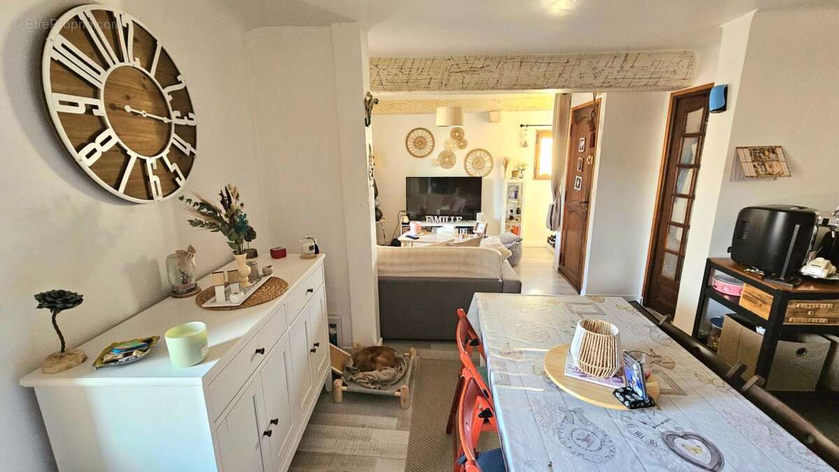 Appartement à CLAVIERS