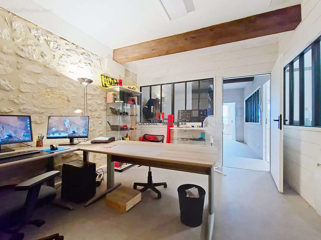 Commerce à CADILLAC-EN-FRONSADAIS