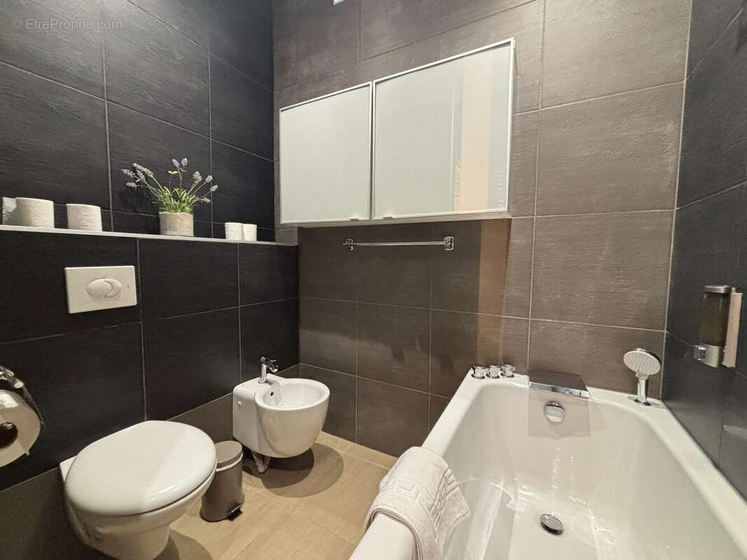 Appartement à FONTAINE