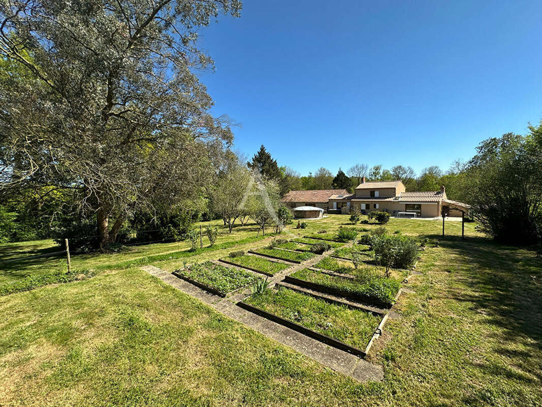 Maison à AIZENAY
