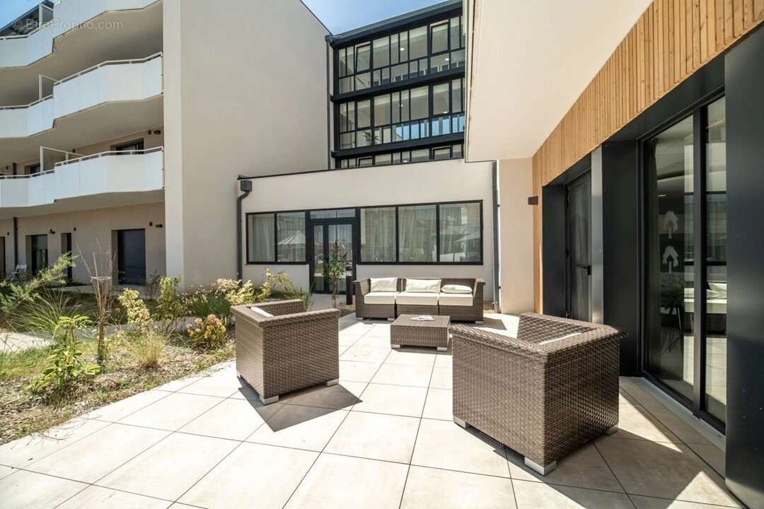 INVESTISSEMENT LOCATIF  LIMOGES  Résidence Seniors Les Jardins d'Arcadie - 5% de rentabilité - photo 11