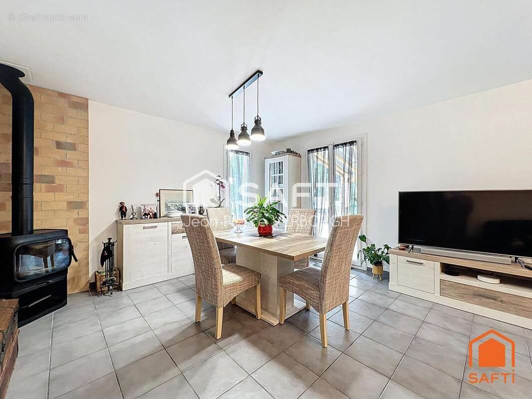 Photo 6 - Maison à REGUSSE