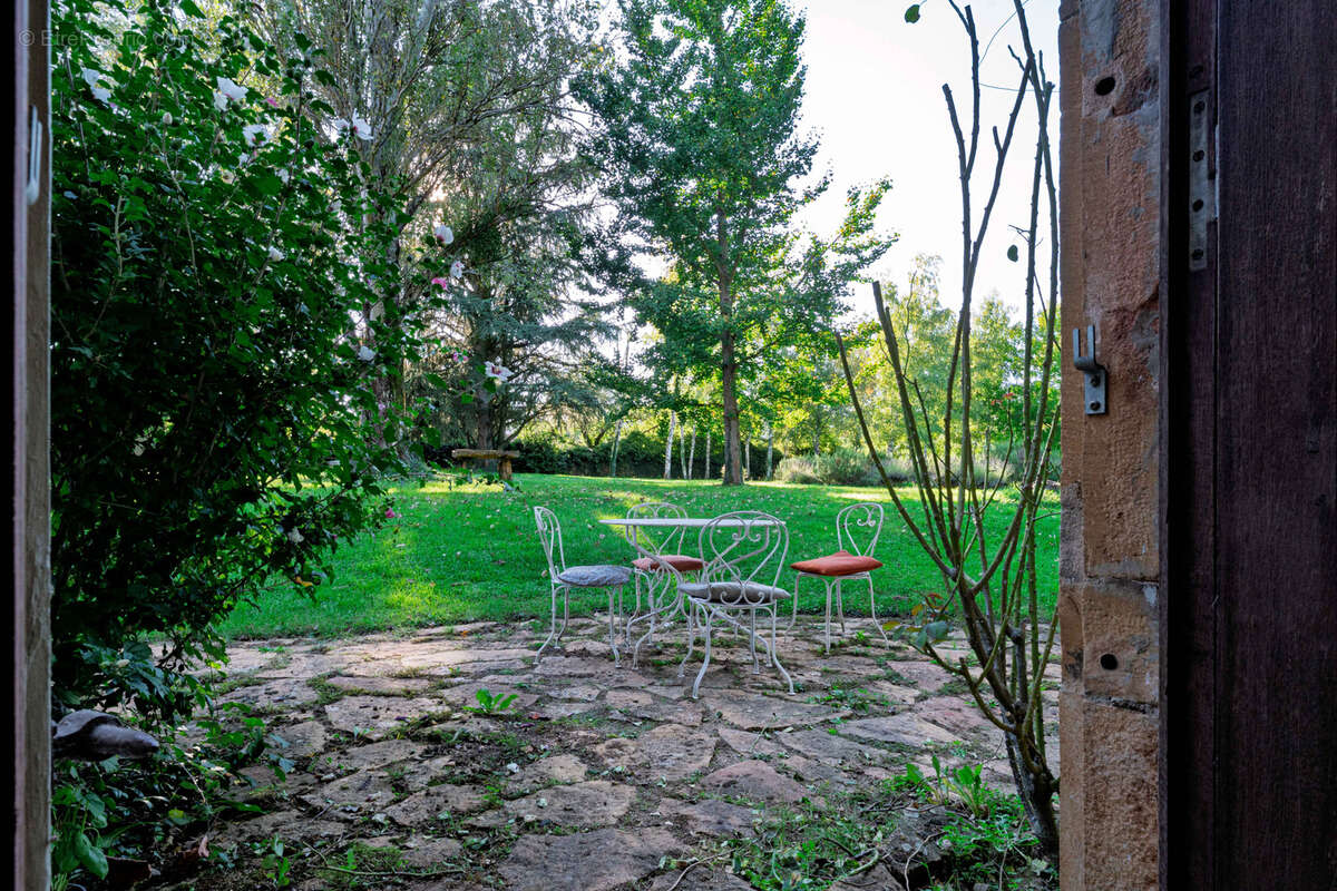 Maison à MORANCE