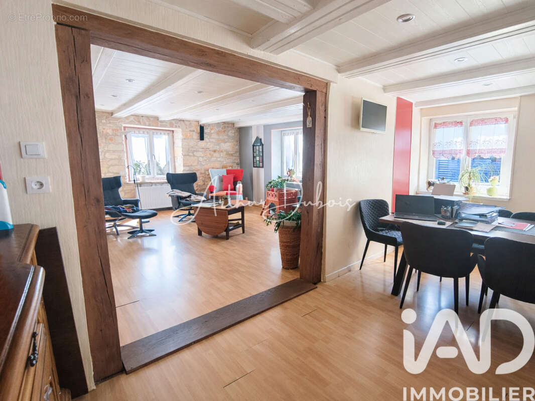 Maison 218 m² à Foussemagne  - photo 4