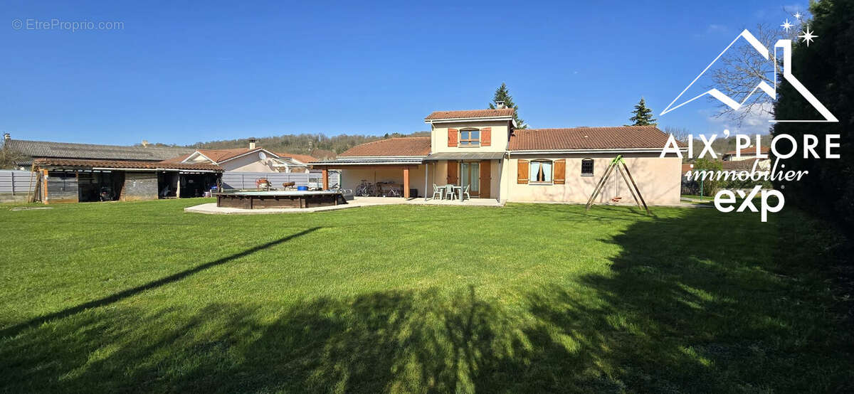 Maison à AMBUTRIX