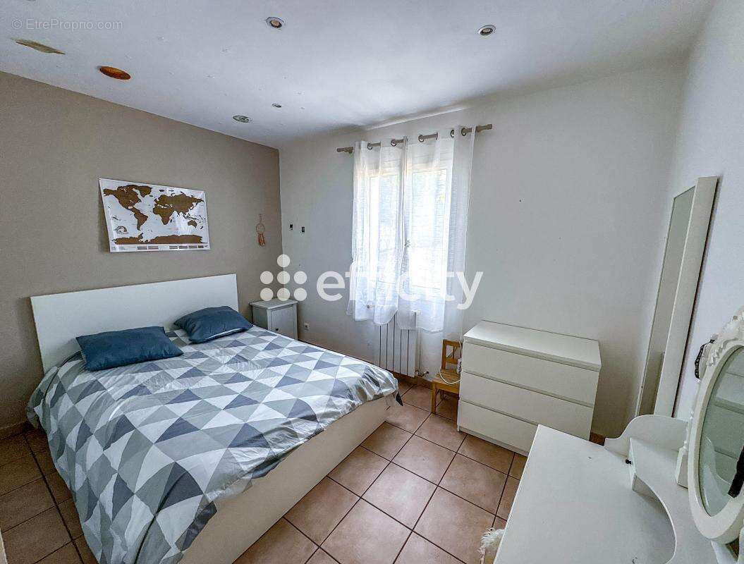 Maison à ENSUES-LA-REDONNE