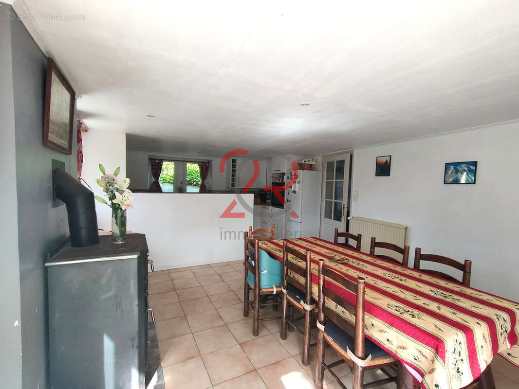 Achat maison en pierre 6 pièces 169 m2, avec jardin et garage - Saint-Thonan - photo 2