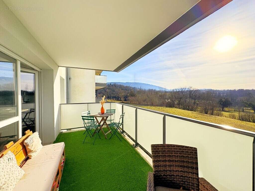 Appartement à SEYNOD