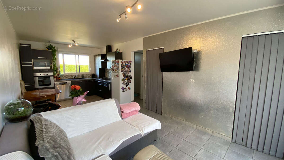 Maison à BOURCEFRANC-LE-CHAPUS