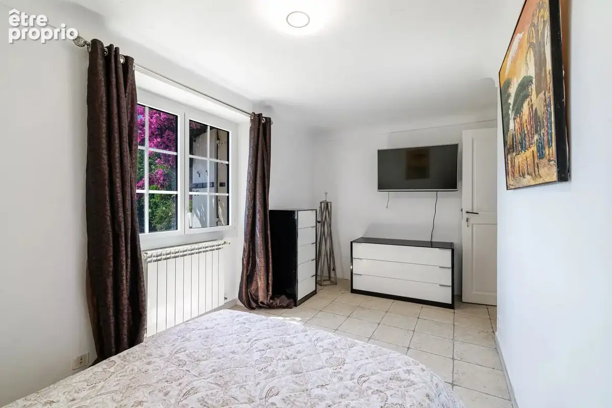 Vente Vence Maison Individuelle 213m2 - Terrain - Piscine - Vue Mer et Montagnes - photo 33