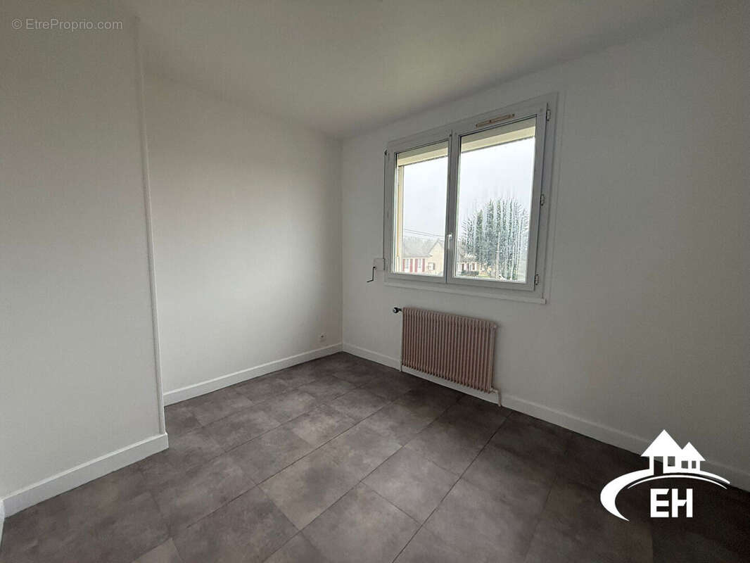 Maison à SAINTE-GAUBURGE-SAINTE-COLOMBE