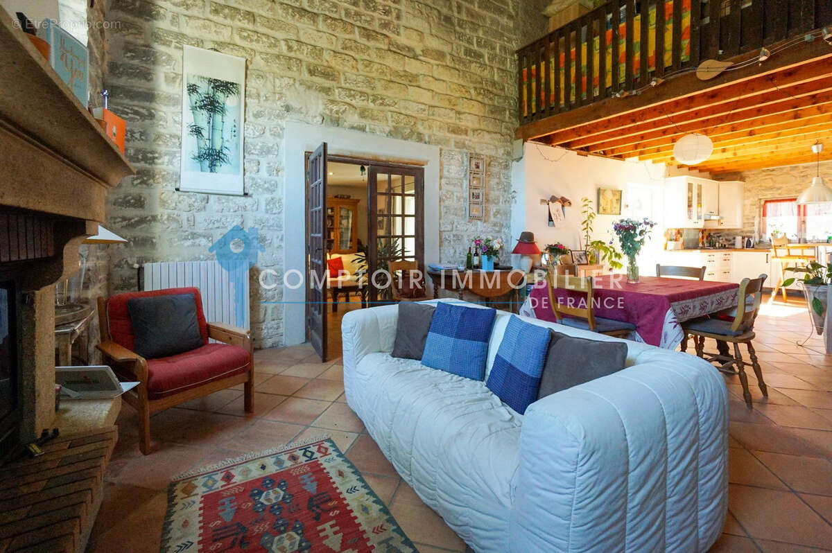 SECTEUR QUISSAC : Propriété comprenant 1 habitation principale et 3 gîtes avec piscine - photo 5