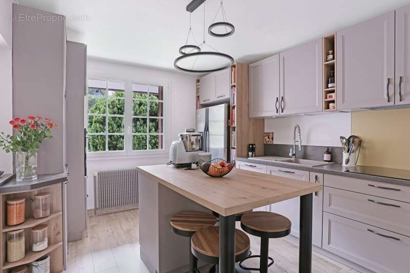 Maison à vendre 7 pièces LE PECQ (78) - photo 9