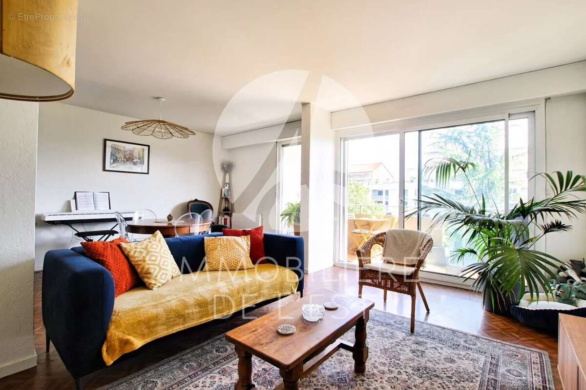 Appartement à LYON-8E