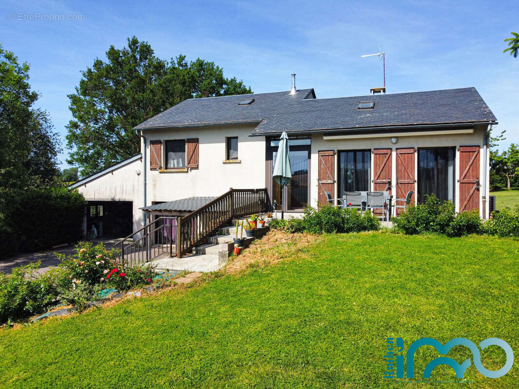 Maison 131 m² à Calmont  - photo 5