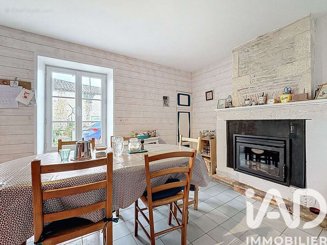 Photo 6 - Maison à LA RONDE