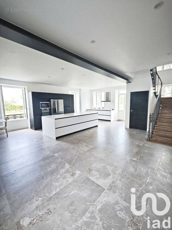 Photo 1 - Autre à CHAMPS-SUR-YONNE