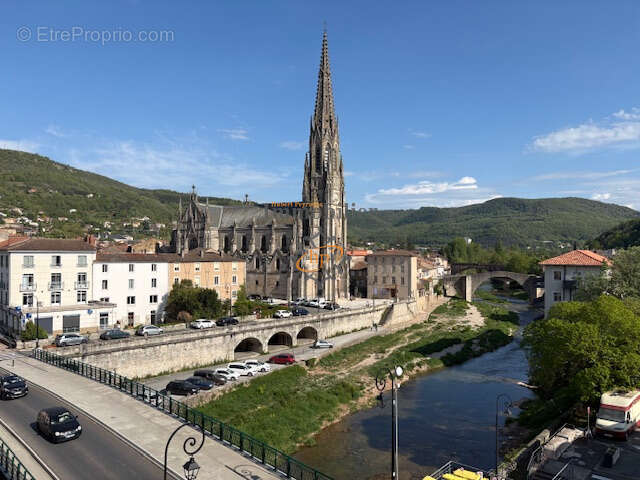 Appartement à SAINT-AFFRIQUE