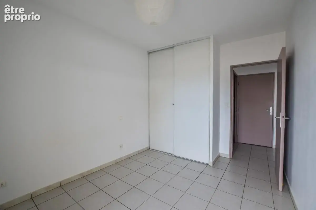 Appartement à vendre, Le Pontet, 2 chambres, grande terrasse, parking - photo 4
