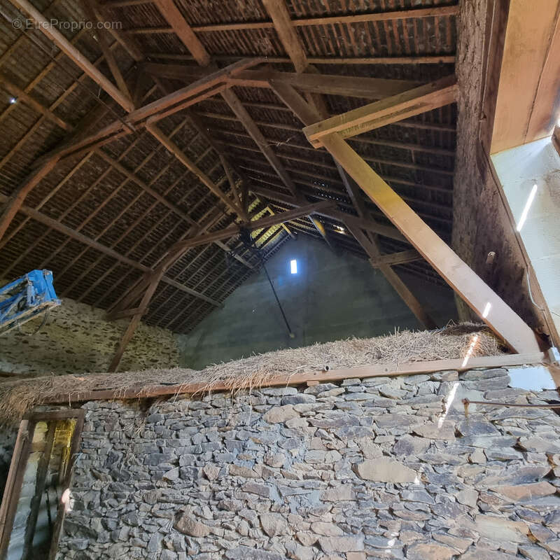 Grange à 200 mètres du 1er voisin ! - photo 14
