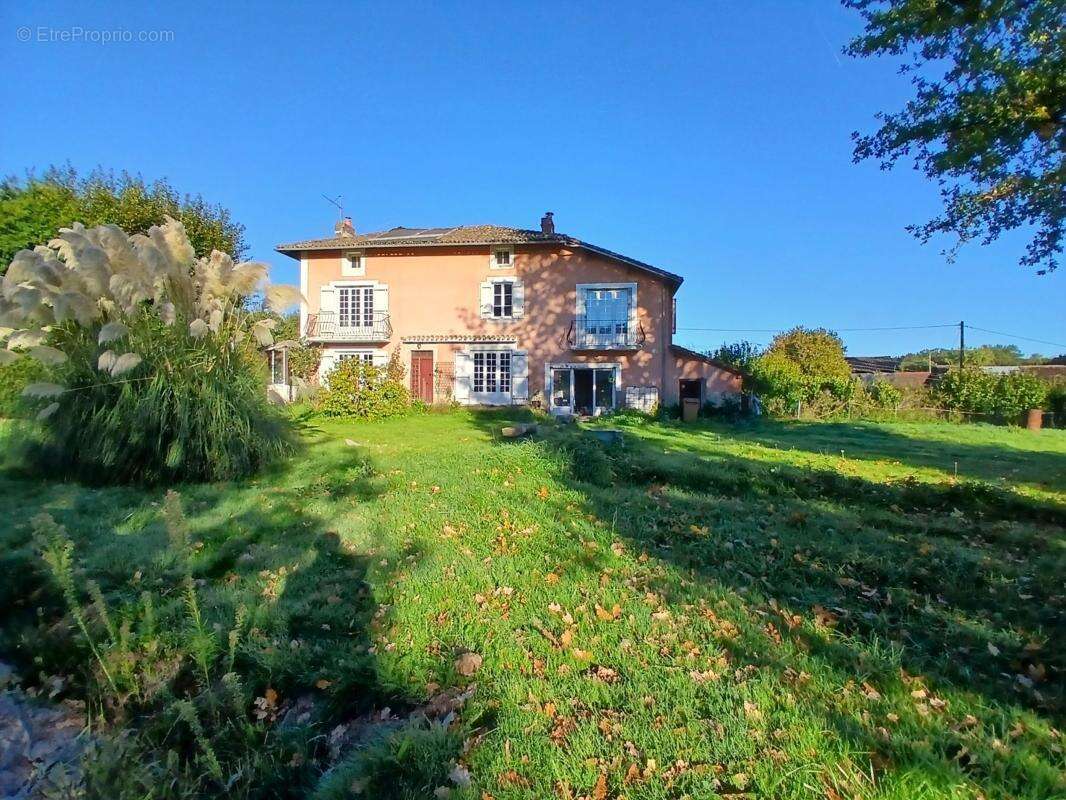 Maison à SEREILHAC