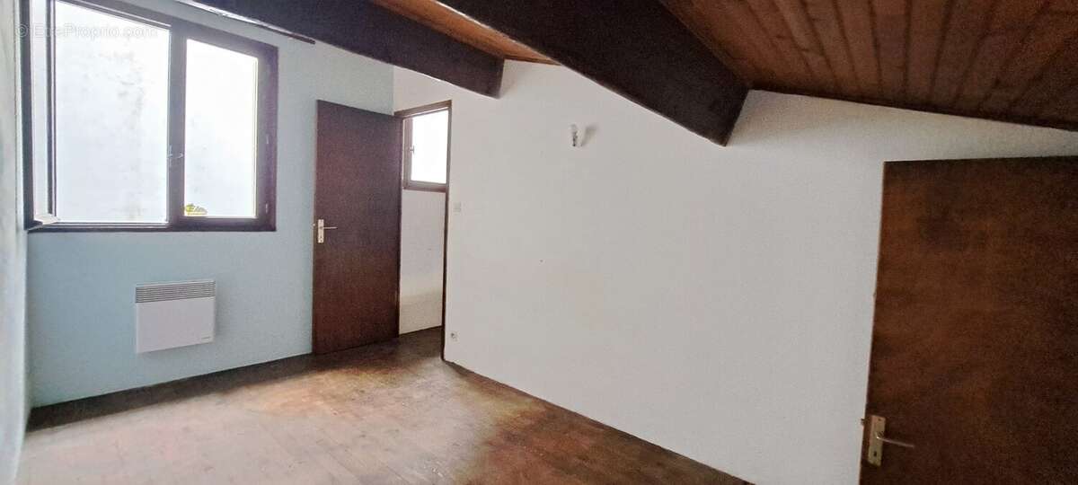 Maison à BESSAN