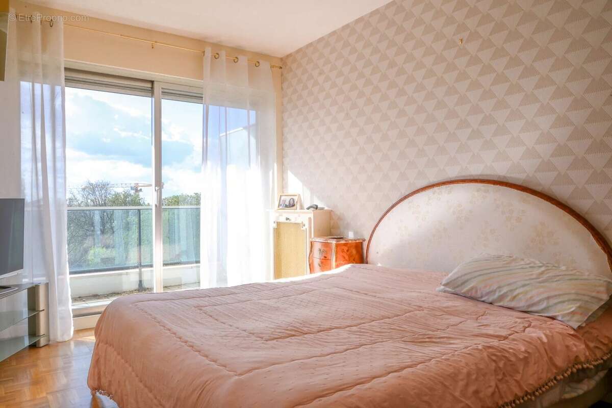 Appartement à PARIS-19E