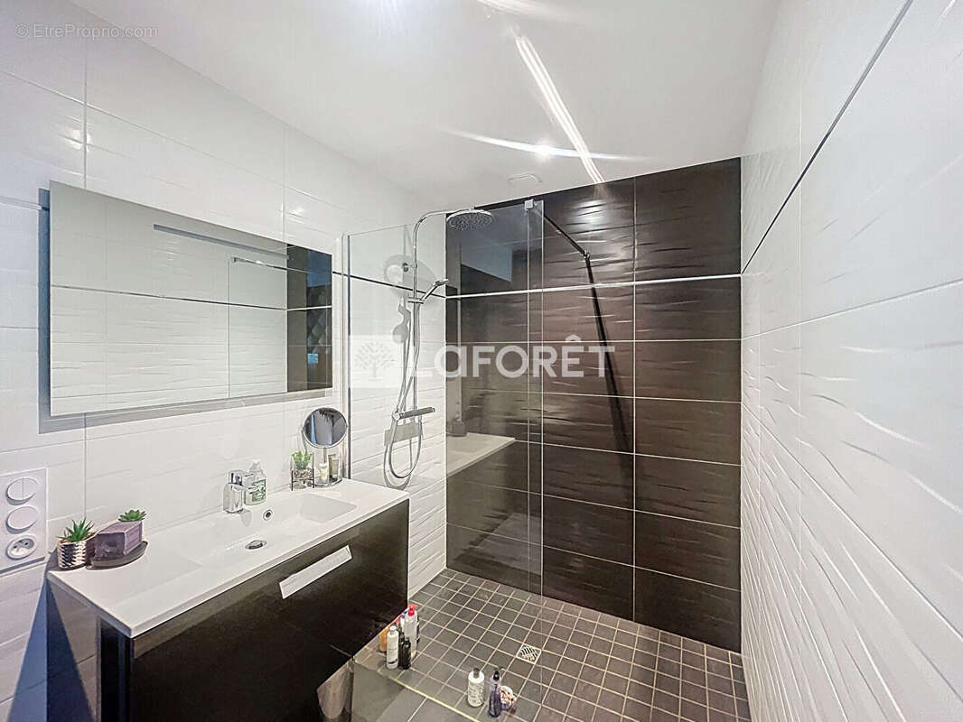 Maison à SAINT-GEORGES-DES-GROSEILLERS