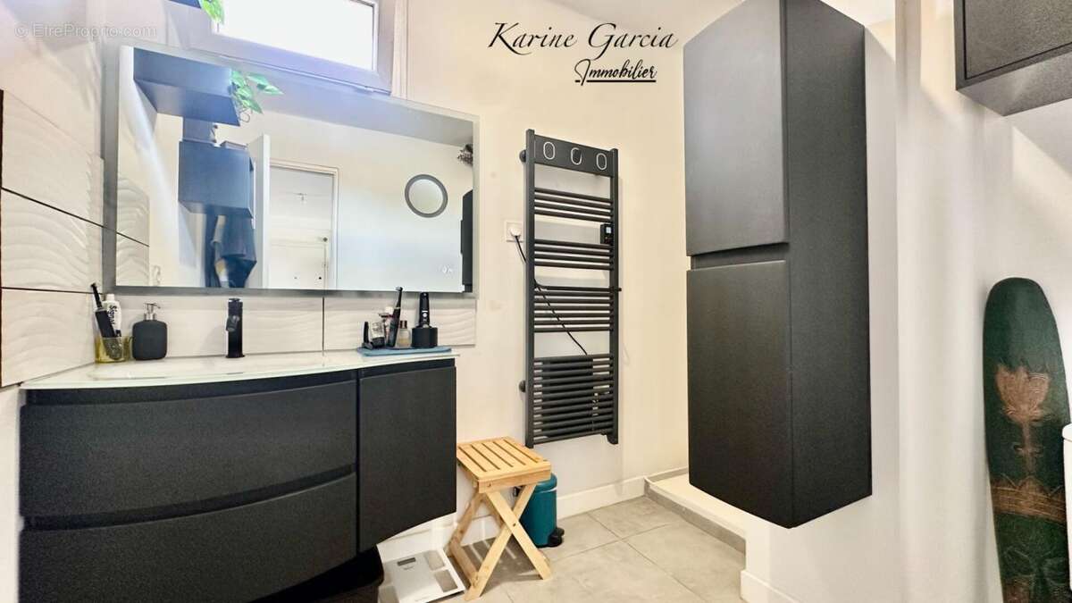 Appartement à SIX-FOURS-LES-PLAGES