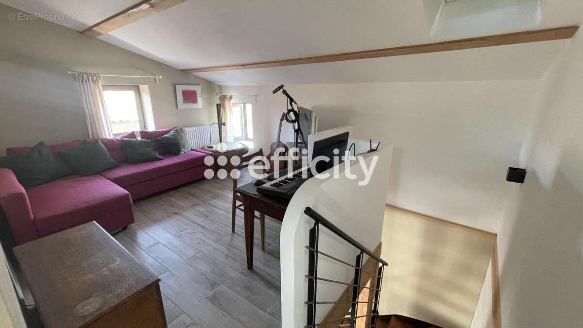 Maison 110 m² à Rustrel  - photo 19