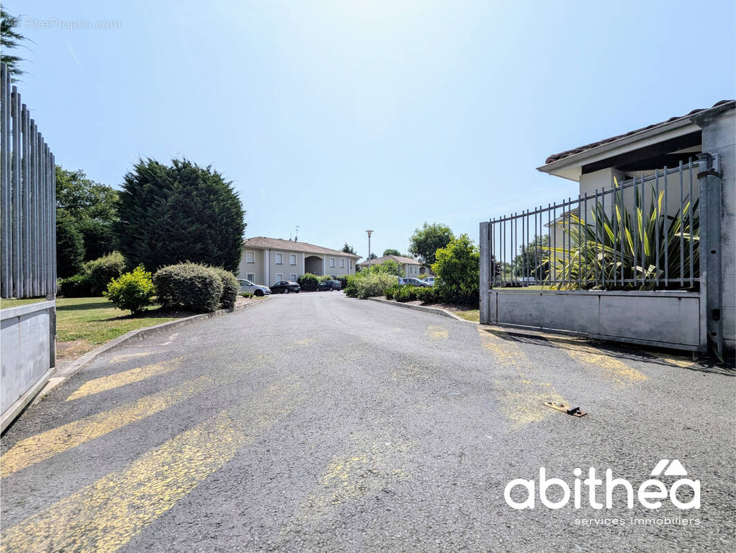 Appartement à COUTRAS