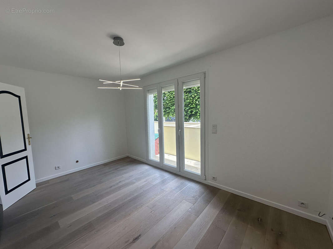 Maison à GRISY-SUISNES