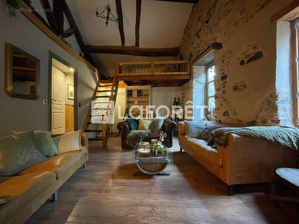 Maison à BELLEVILLE