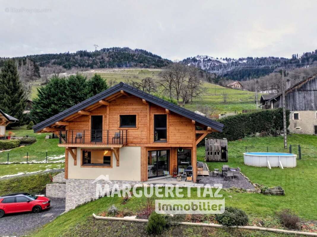 Maison à VIUZ-EN-SALLAZ